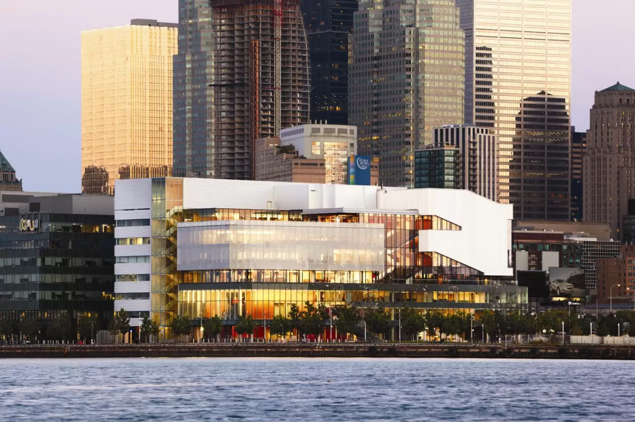 George Brown Koleji, Dış Görünüm