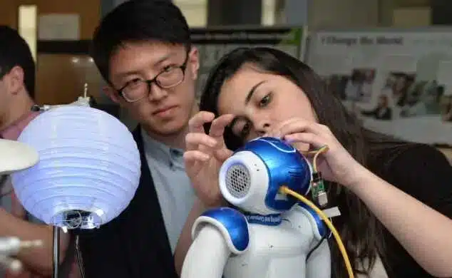 Londra Queen Mary Üniversitesi Öğrencileri