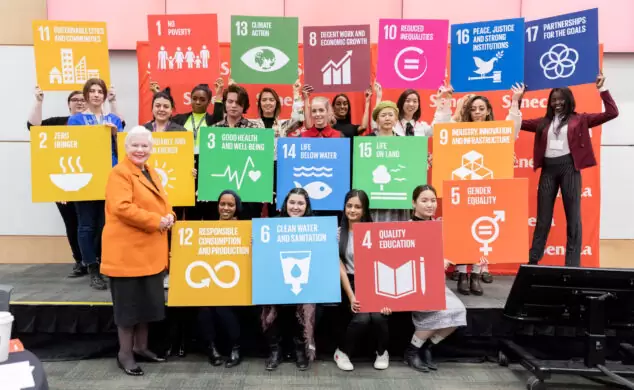 Seneca Koleji Öğrencileri