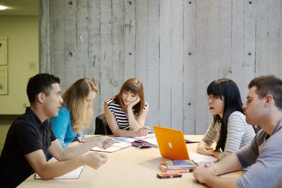 Seneca Koleji Öğrencileri