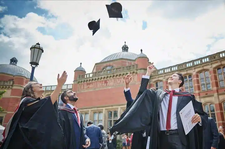 Birmingham Üniversitesi, Yüzme Havuzu