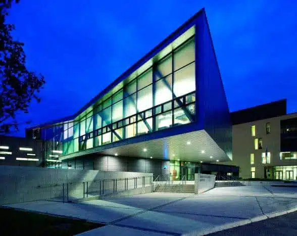 Toronto Üniversitesi, Kanada